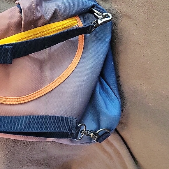 Sling/Backpack - Picture 3 of 12